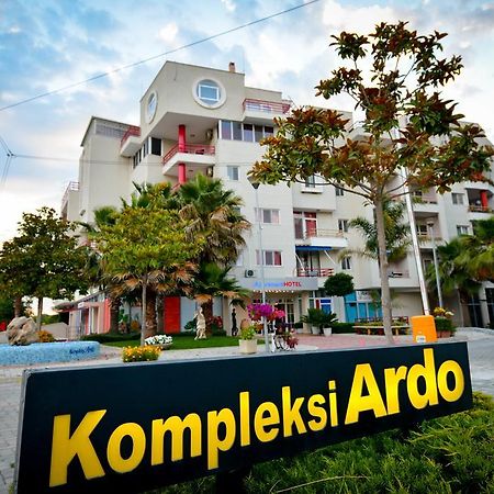 Hotel Apartments Ardo Golem  Luaran gambar