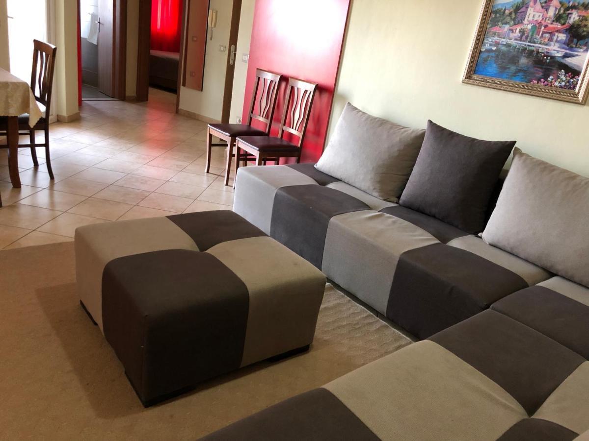 Hotel Apartments Ardo Golem  Luaran gambar